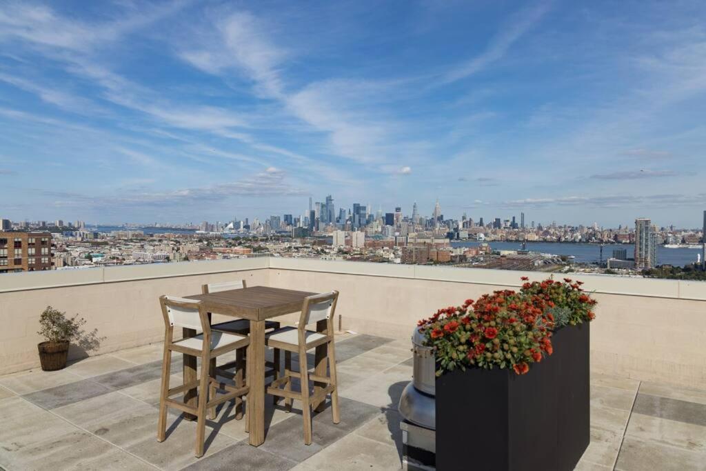 Apartment Modern Loft 15 Min From Nyc With View & Pool