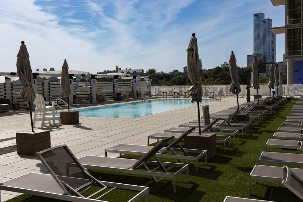 Modern Loft 15 Min From Nyc With View & Pool * Jersey City