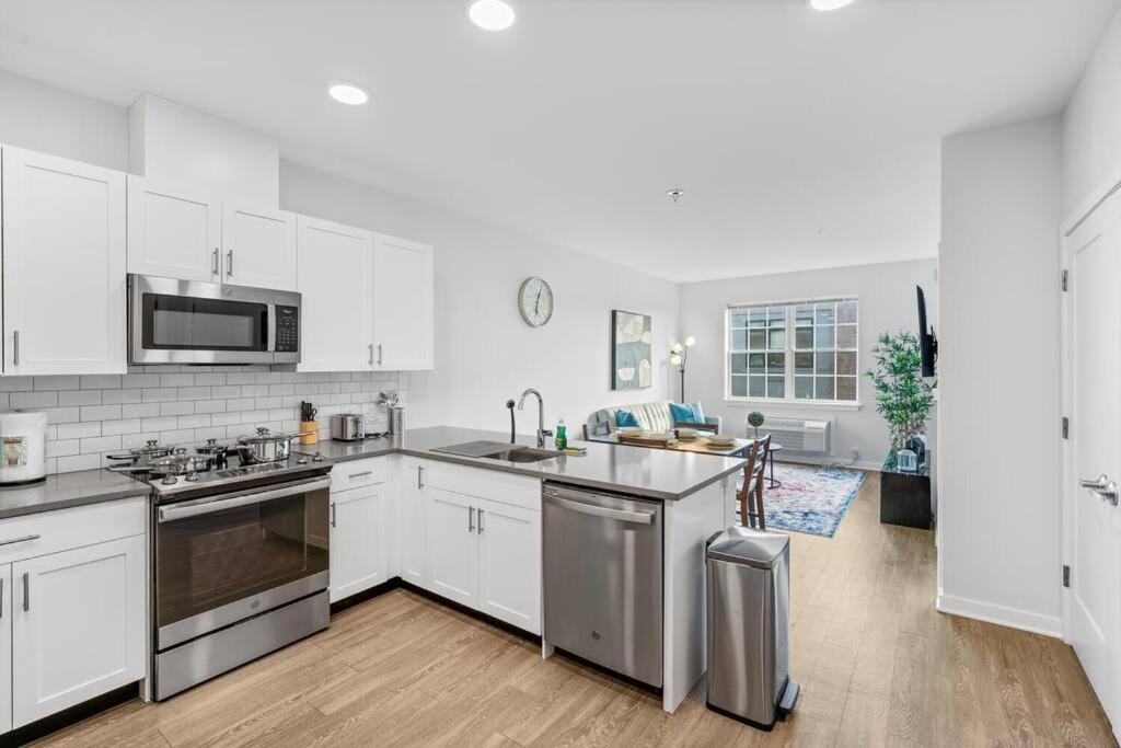 Luxury Living In Jersey Only Steps Away From Manhattan Apartment