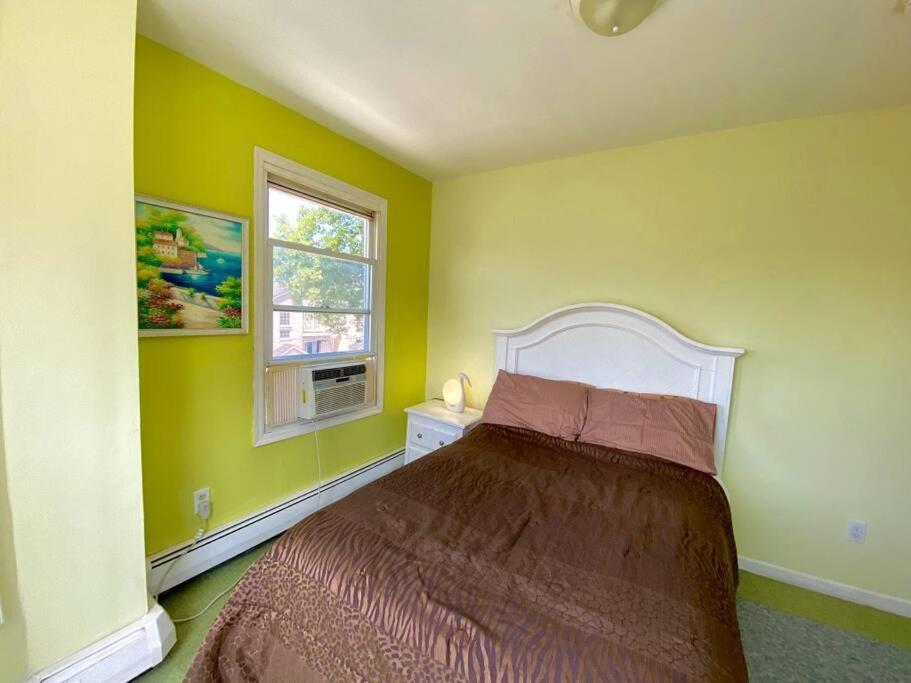 Apartment 3-bedrooms Journal Square Near Nyc Jersey City