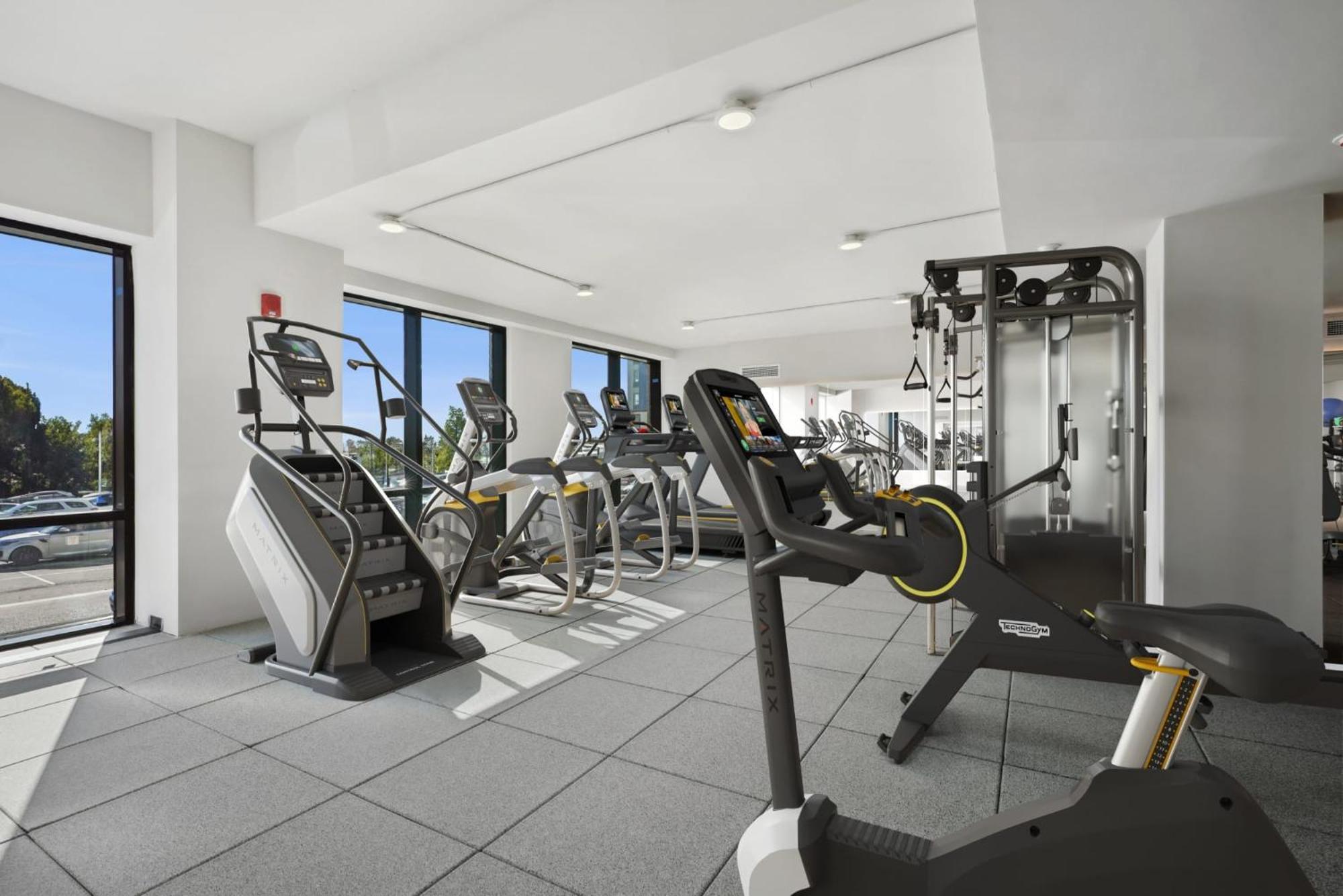 Ideal And Comfortable Living At One Grove In Jersey *
