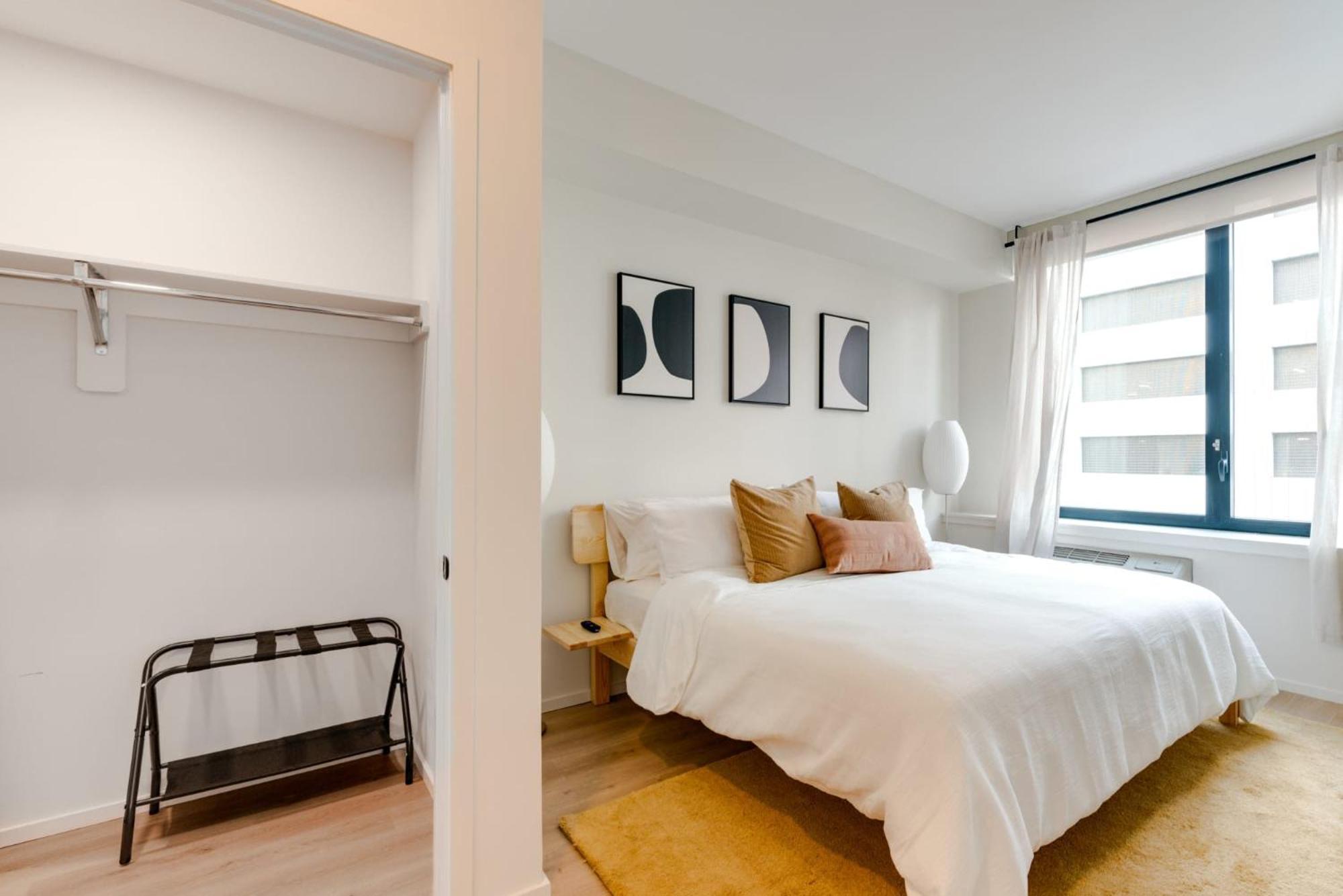 Ideal And Comfortable Living At One Grove In Jersey Apartment