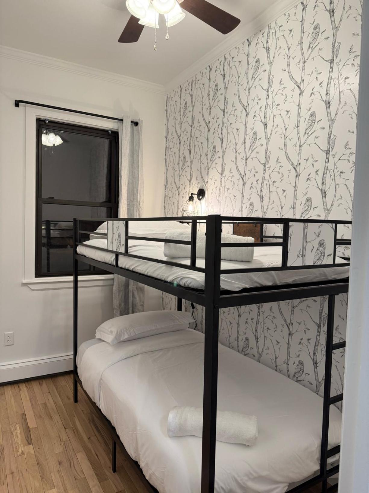 Luxury Boutique - 4 Beds 1 Baths 25 Minutes To Nyc * Jersey City