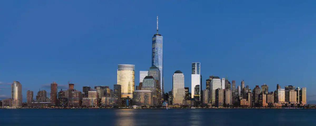 Very Posh 1 Bed -city Views, Walk To Subway And Ferry, 15 Minutes To Manhattan, Min 30 Days Apartment