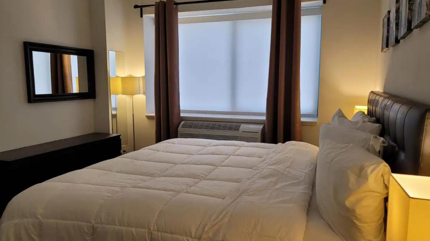 Very Posh 1 Bed -city Views, Walk To Subway And Ferry, 15 Minutes To Manhattan, Min 30 Days * Jersey City