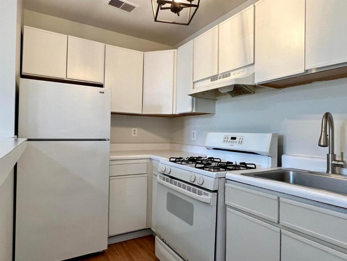 Comfy With Skyline Front View Mins Away From Nyc Homestay *