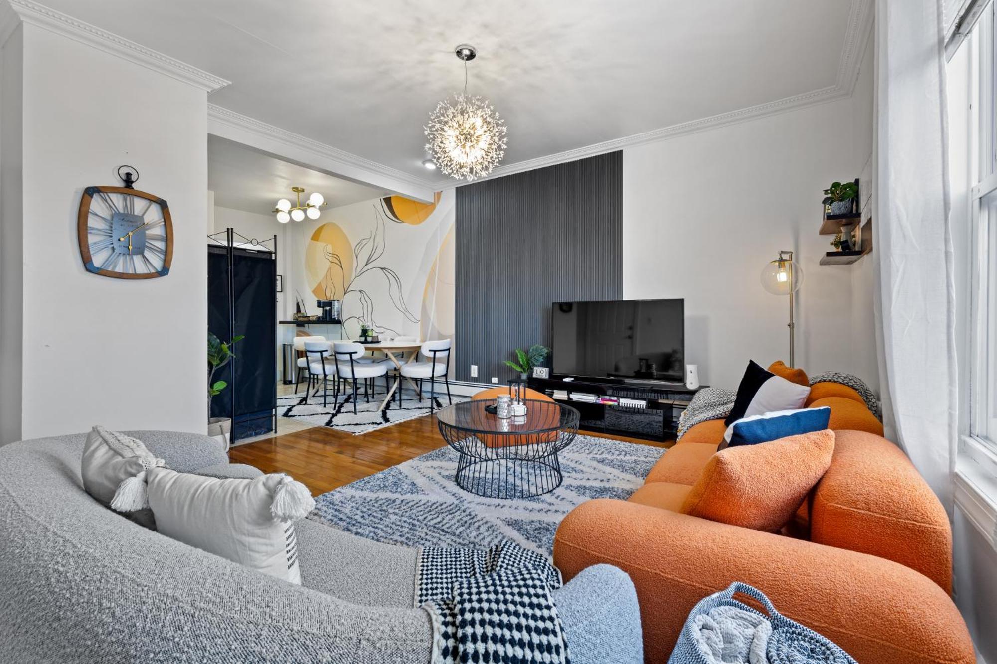Large Luxury With Game & Backyard Near Nyc With Parking * Jersey City