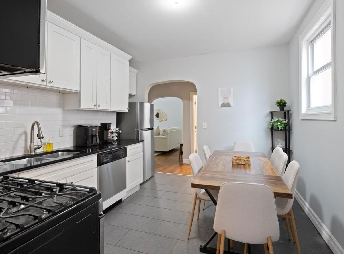Cozy 1-family - 10 Mins Nyc Apartment