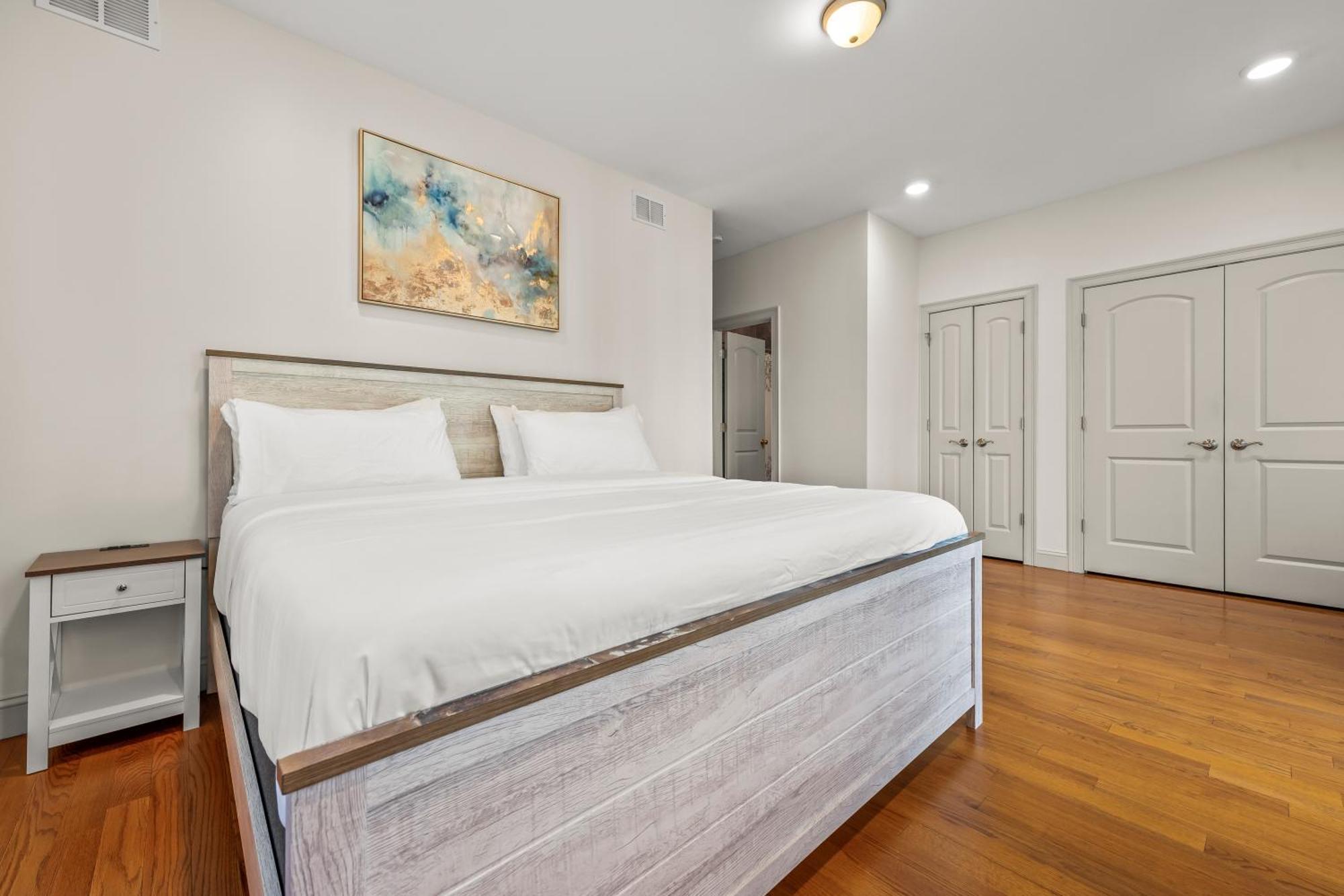 Huge Cozy Jersey Oasis With Double Balcony - 20 Mins To Nyc Apartment