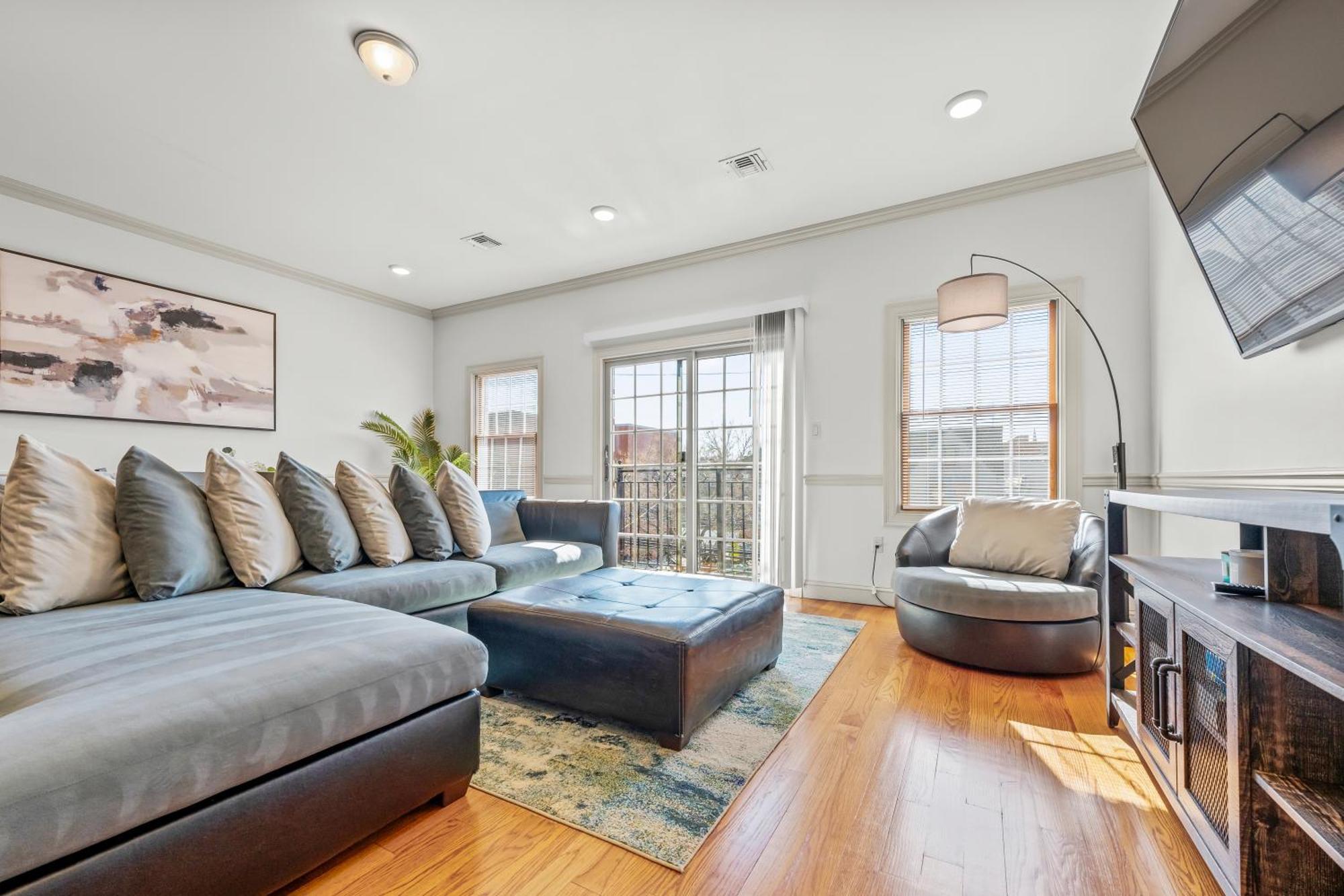 Apartment Huge Cozy Jersey Oasis With Double Balcony - 20 Mins To Nyc