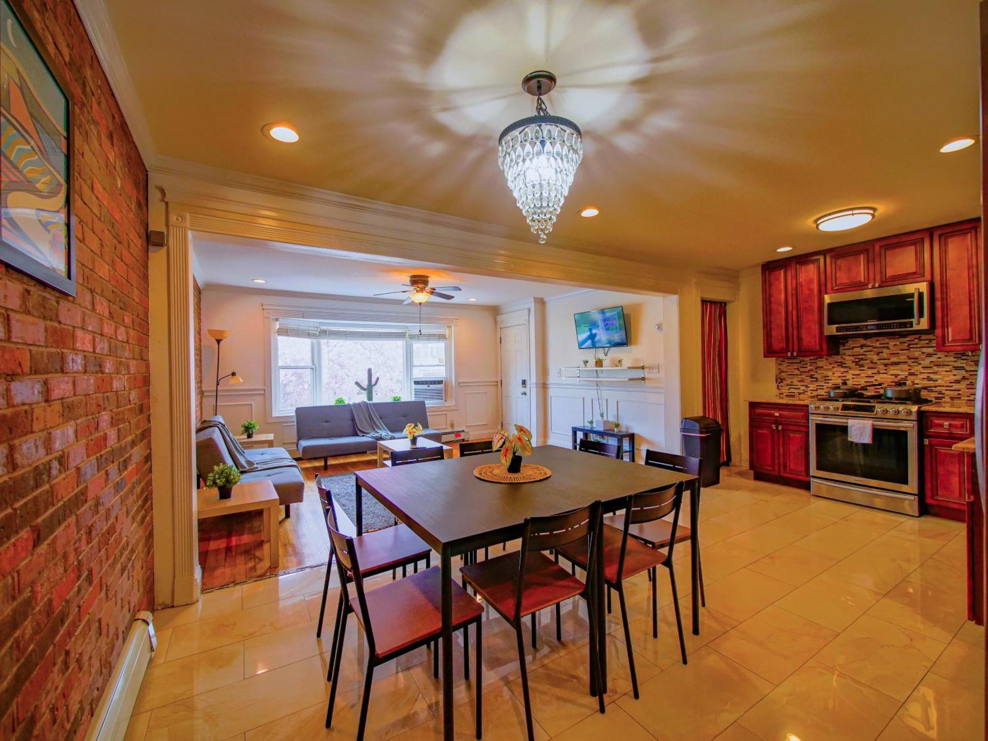 Stylish 3 Bed, Minutes To Nyc! Apartment *