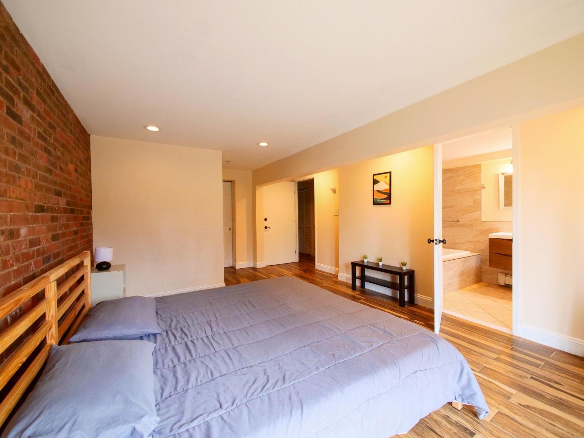 Stylish 3 Bed, Minutes To Nyc! Jersey City