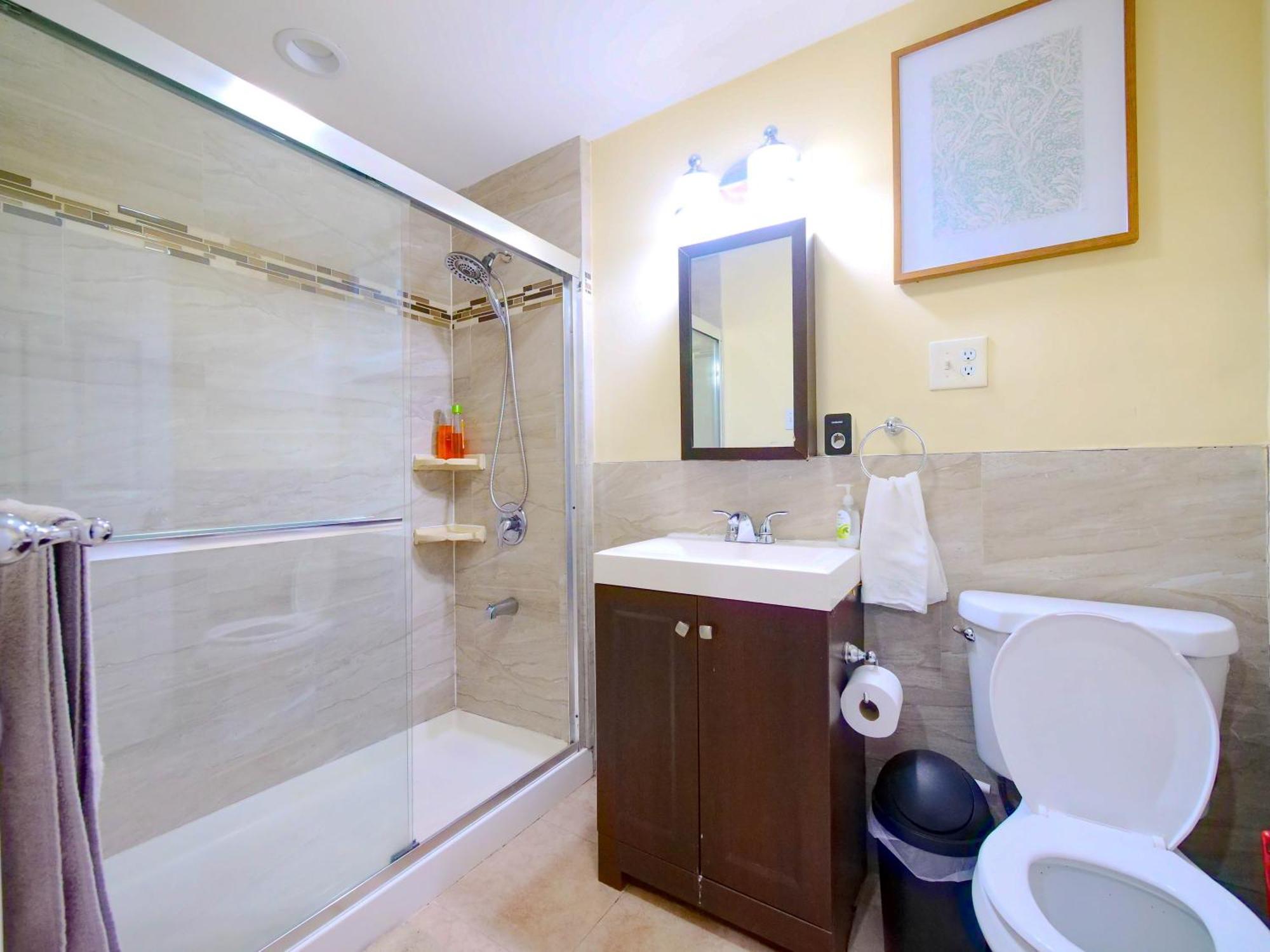 Mins To Nyc Spacious 2 Bedroom Jersey City