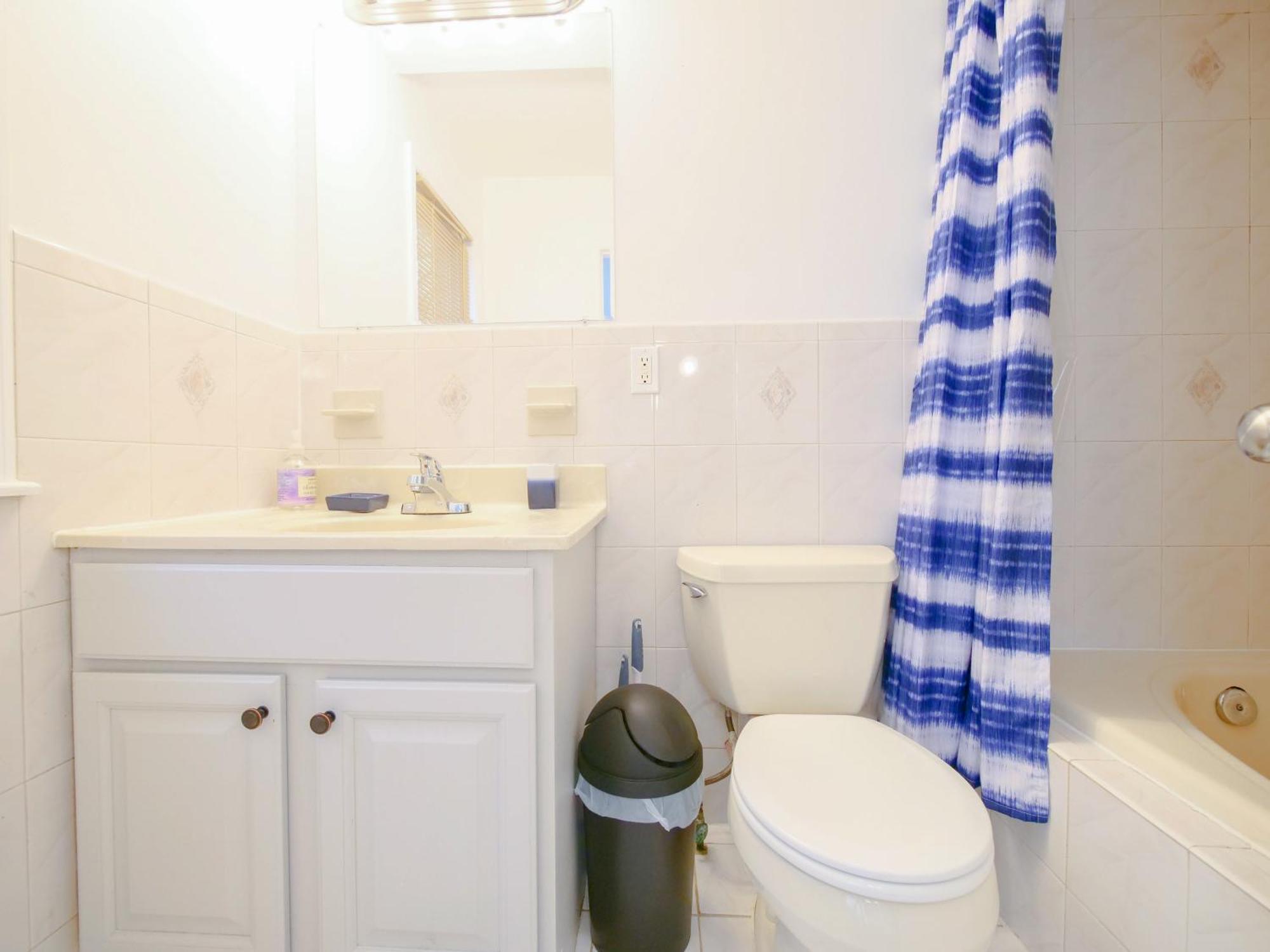 Cozy 3 - Bed Apartment, Minutes From Nyc! Apartment