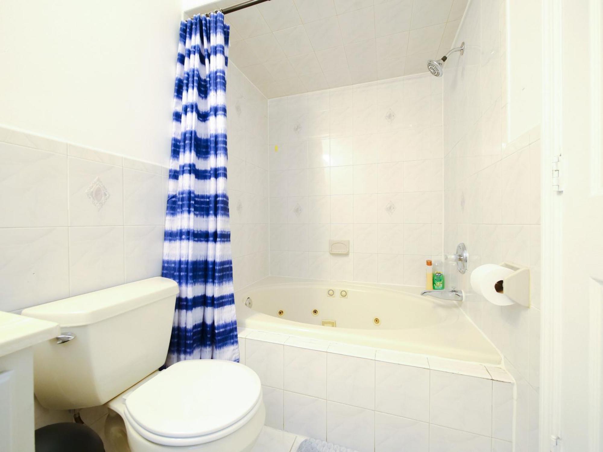 Apartment Cozy 3 - Bed Apartment, Minutes From Nyc! Jersey City