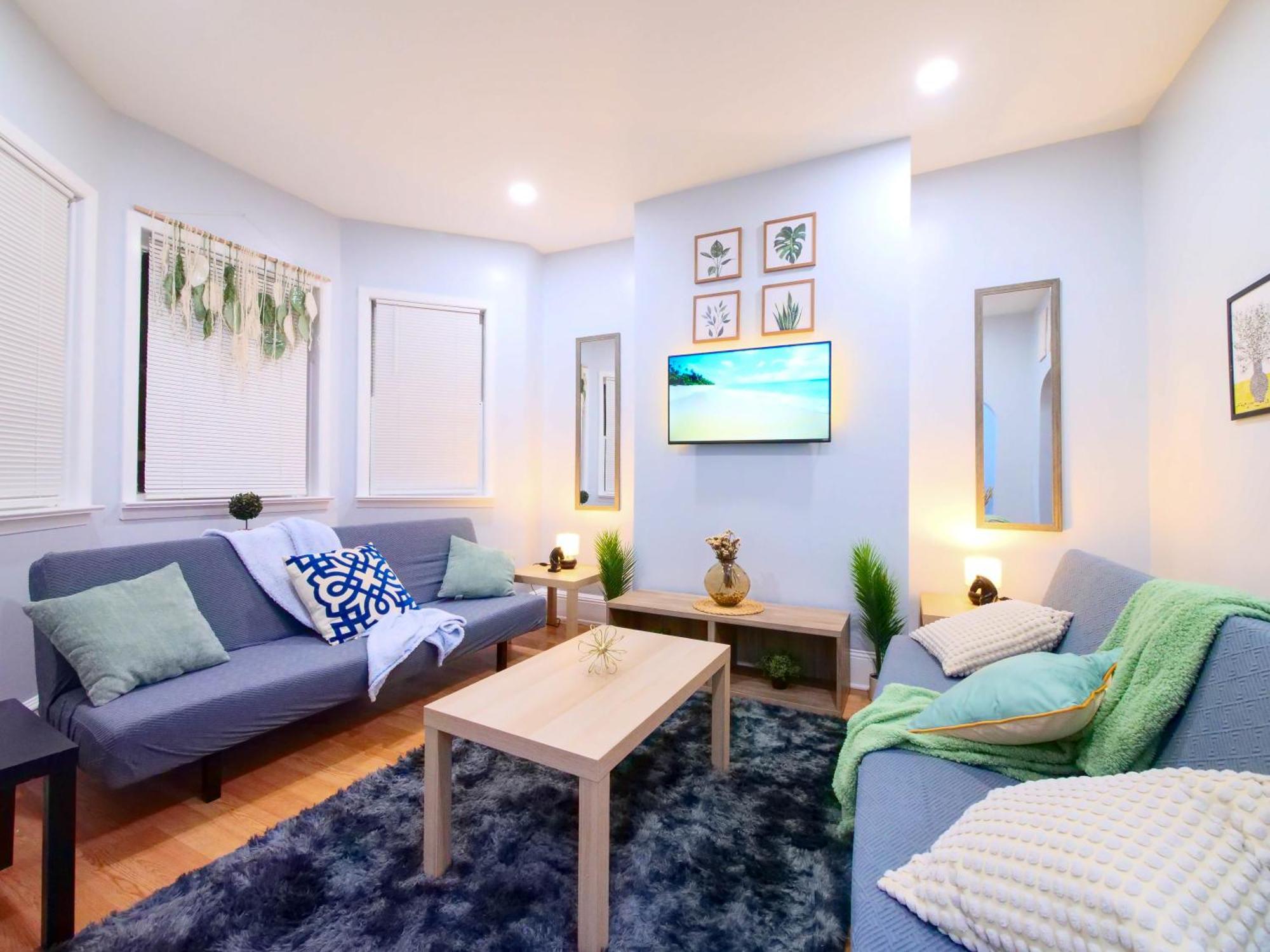 Apartment Vibrant Retreat - Two Bedroom Near Nyc Jersey City