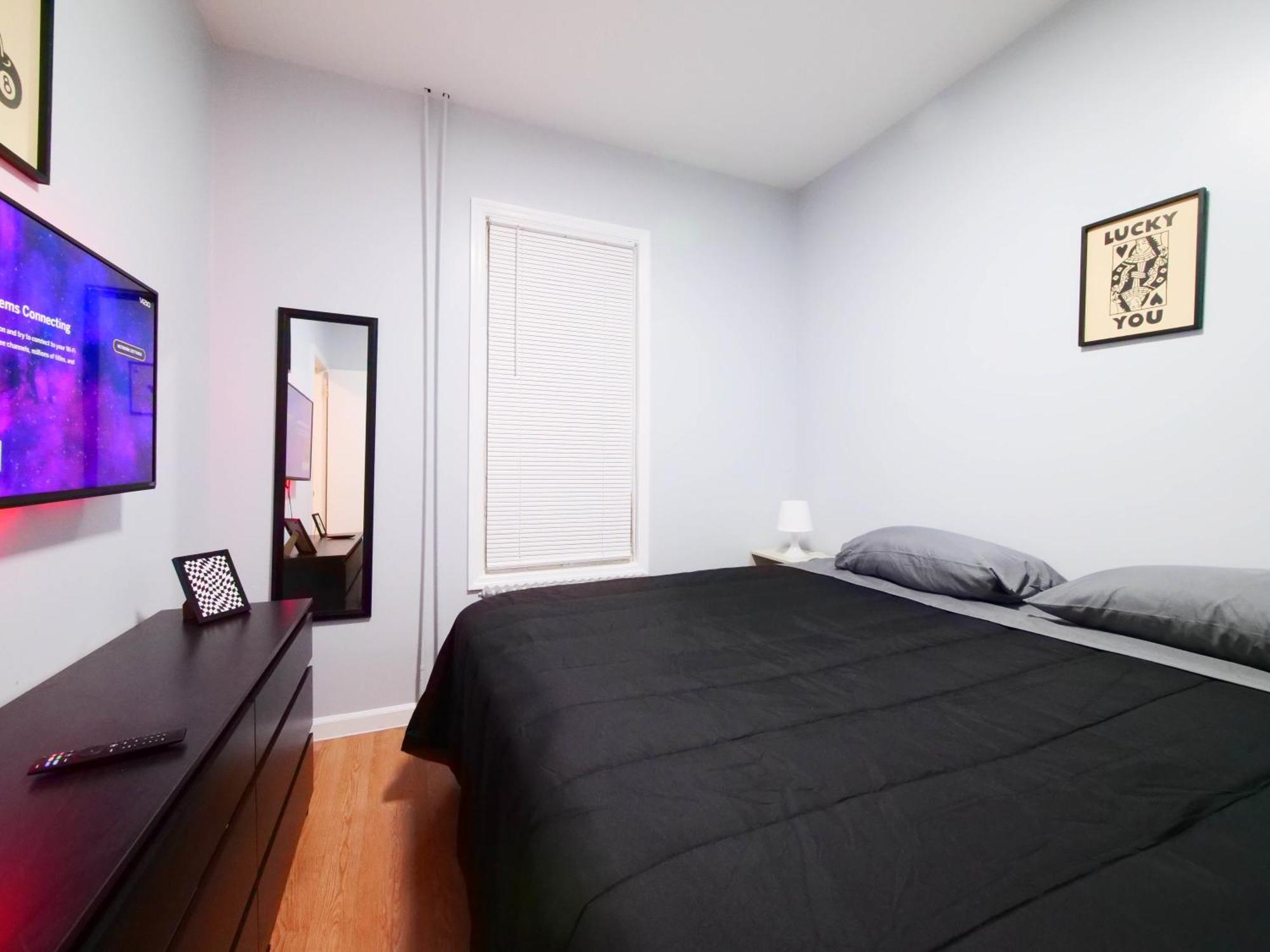 Apartment Vibrant Retreat - Two Bedroom Near Nyc Jersey City