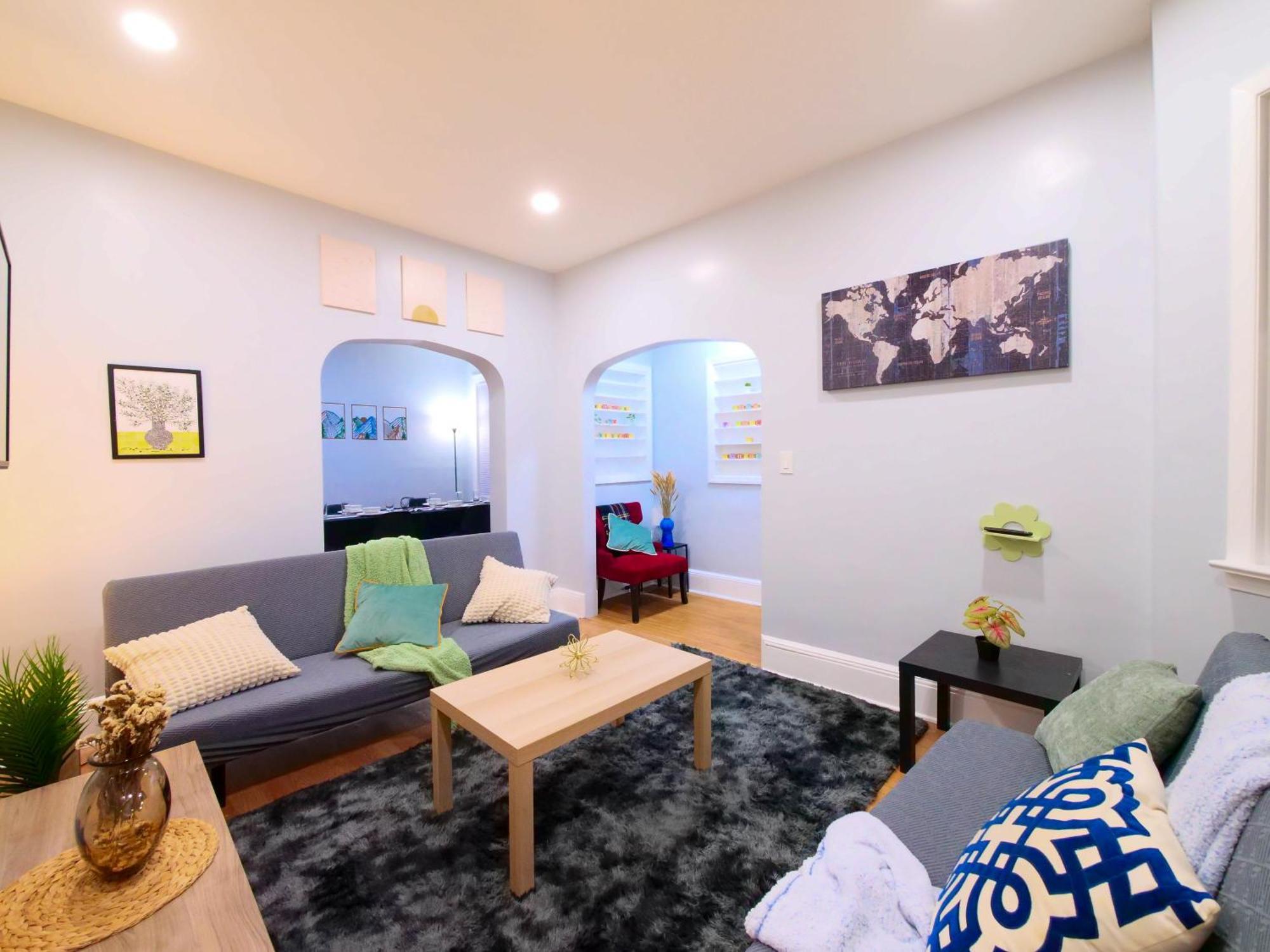 Apartment Vibrant Retreat - Two Bedroom Near Nyc Jersey City