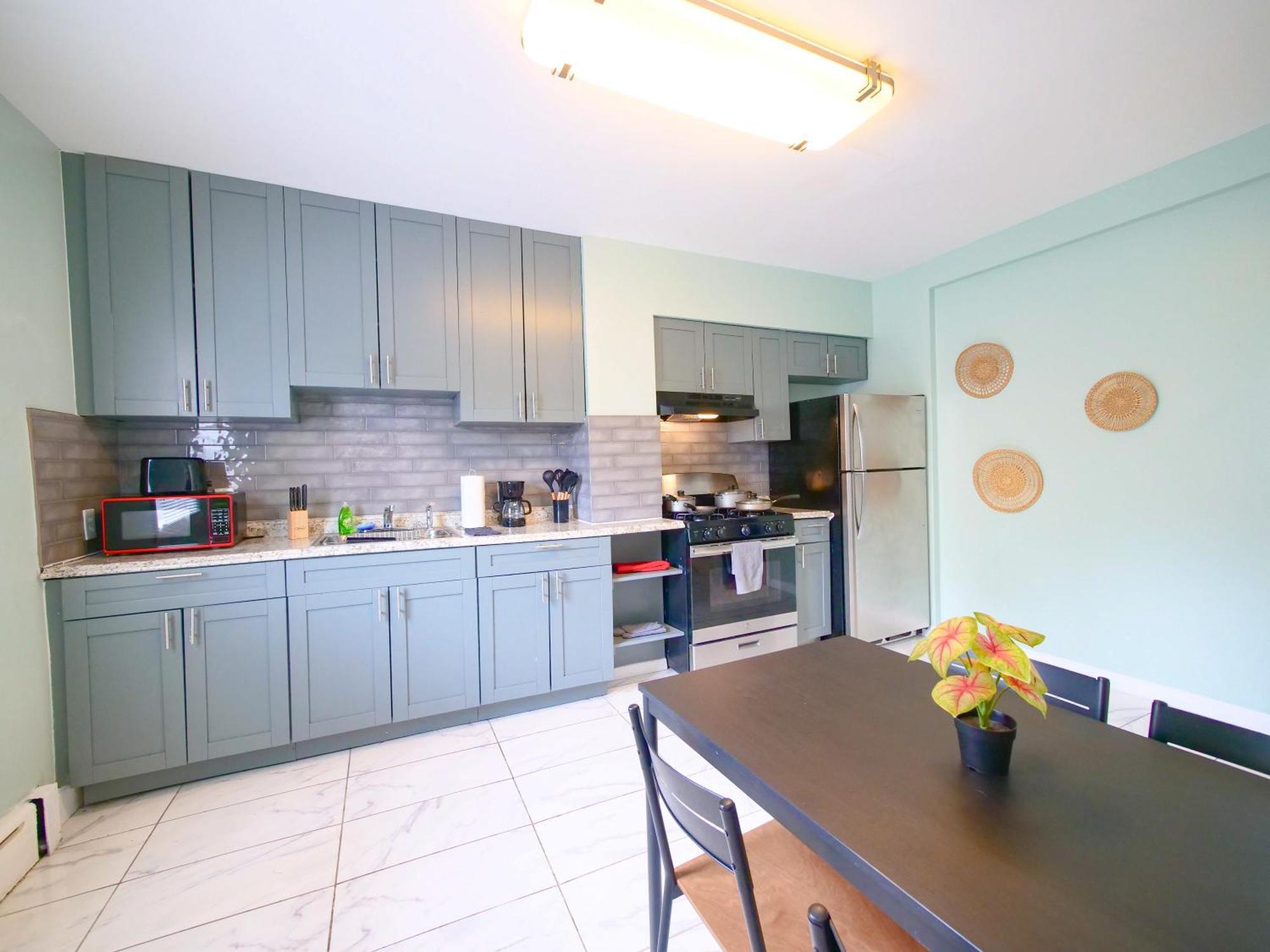 Apartment New Unit Near The Heart Of Nyc *
