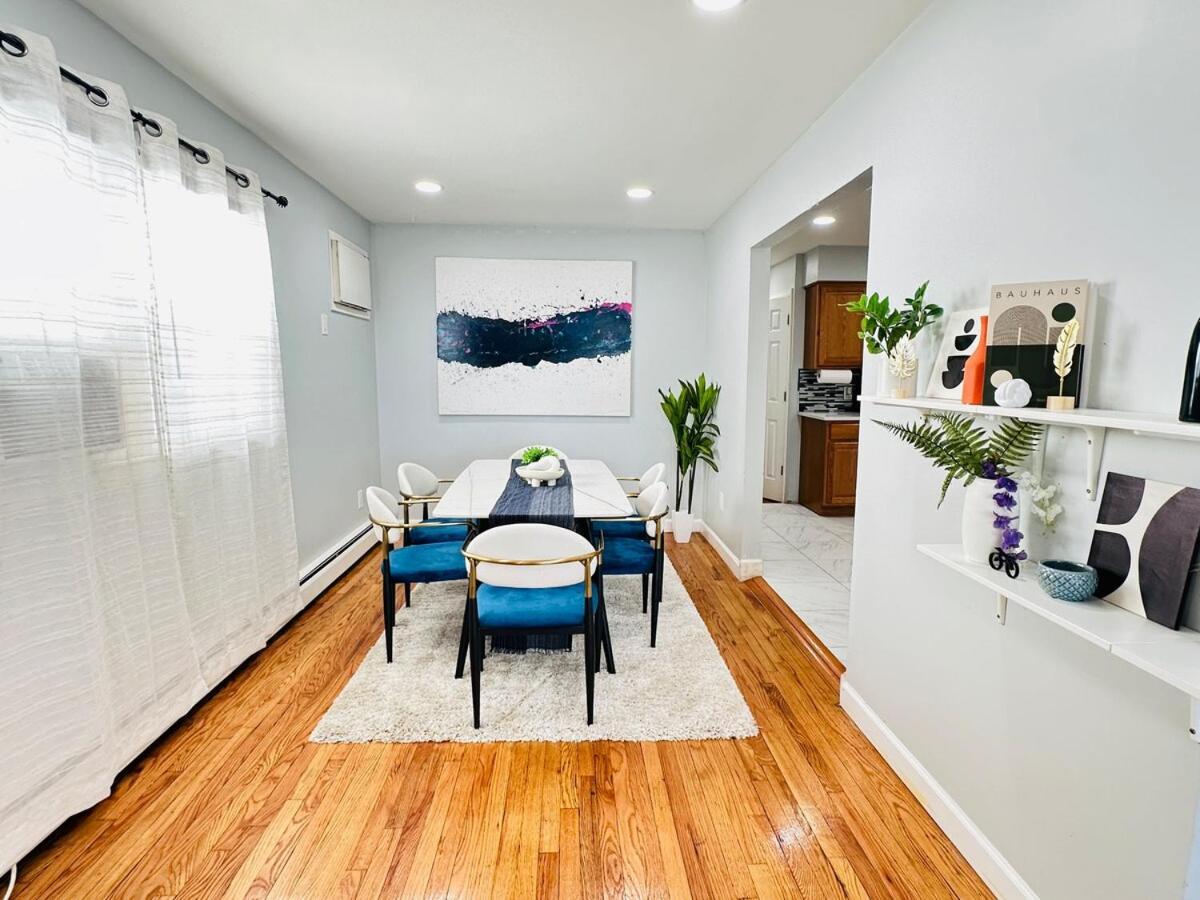 The Loft At Hudson With Parking Holiday home *