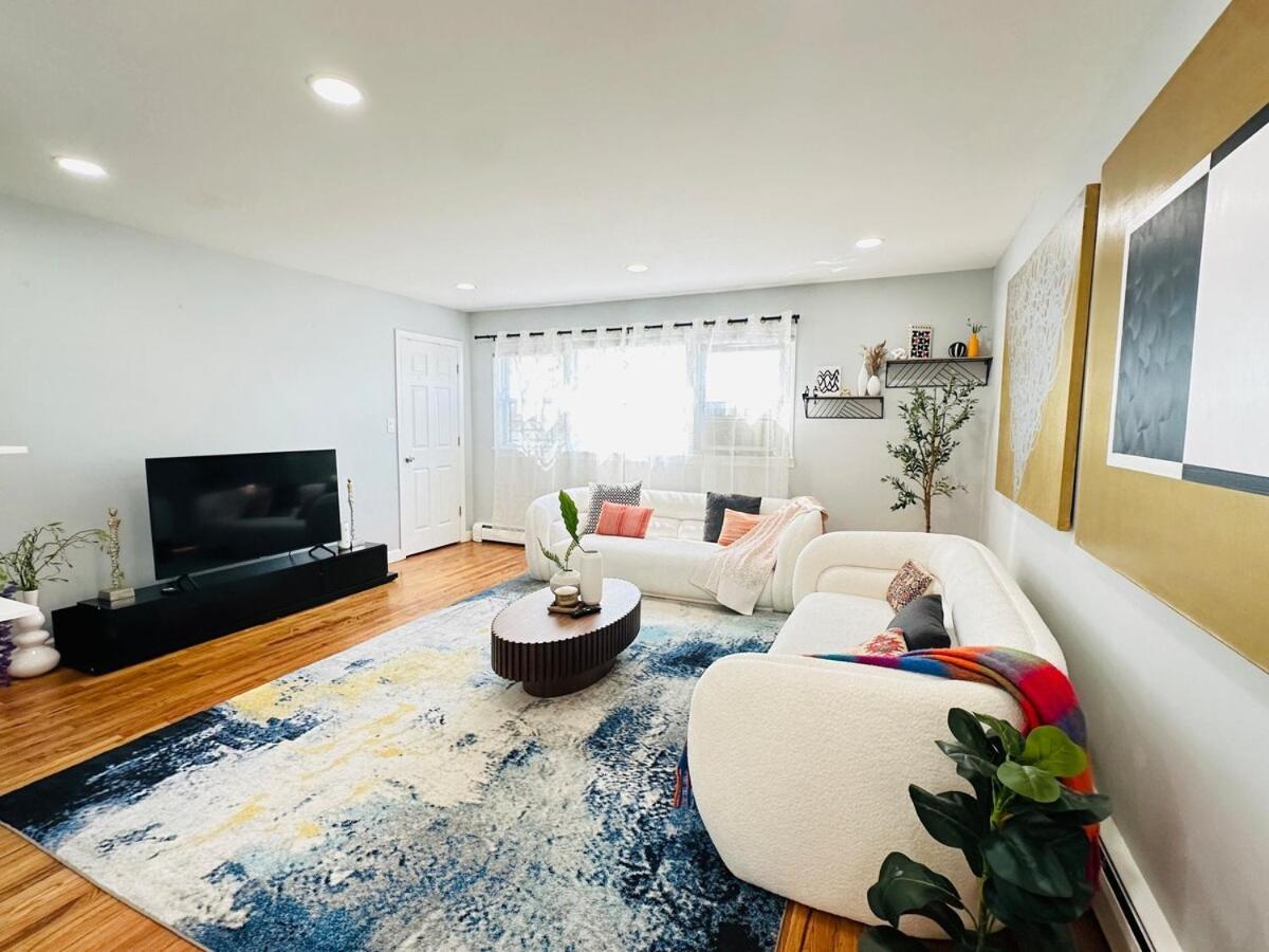 The Loft At Hudson With Parking Holiday home Jersey City