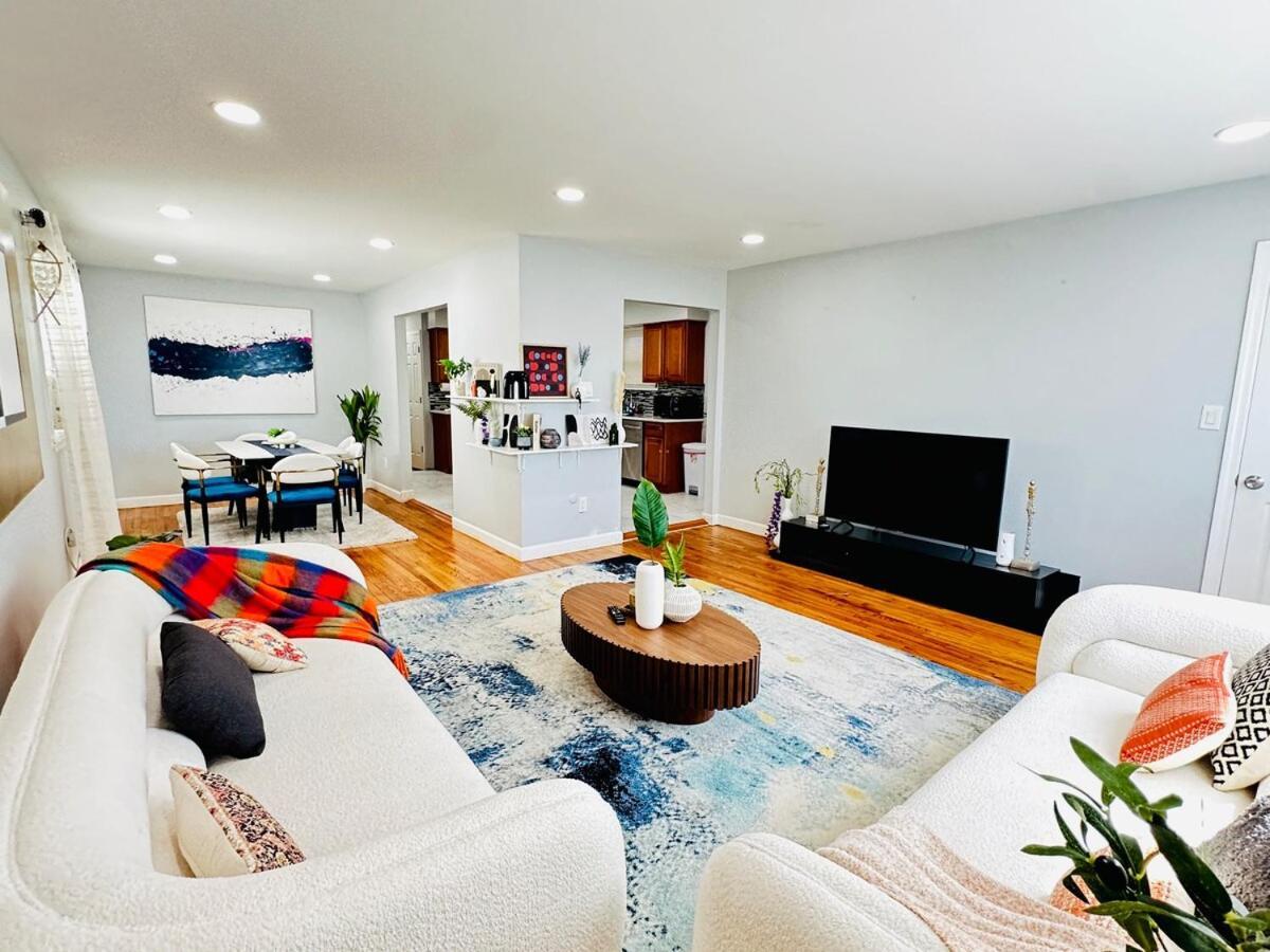 The Loft At Hudson With Parking Holiday home Jersey City