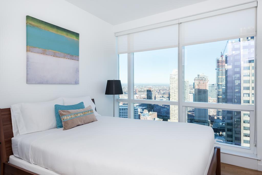 Dharma Suites Jc At Paulus Hook Apartment *