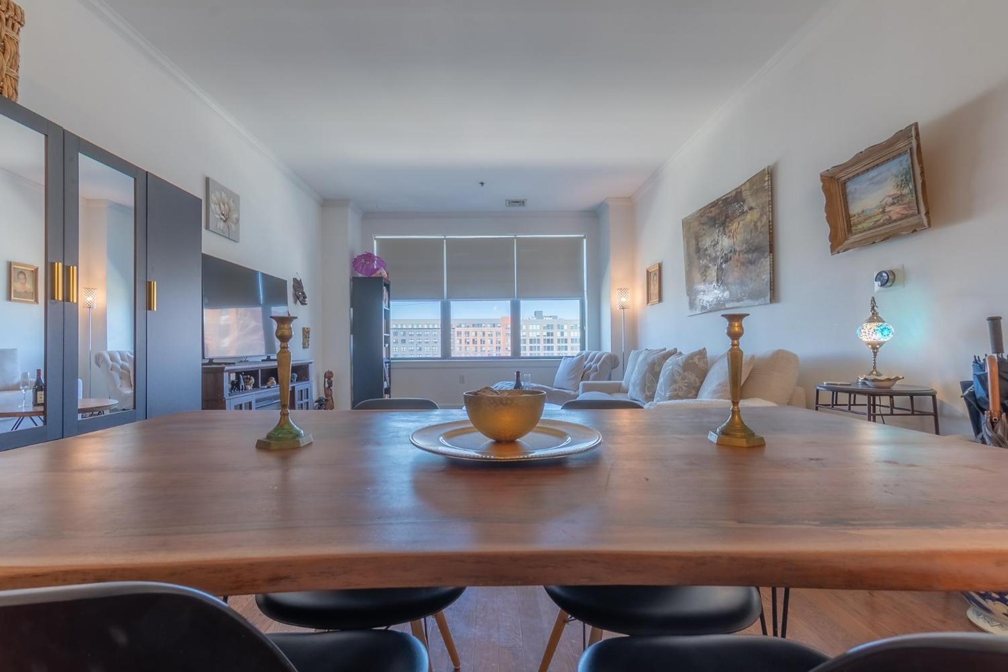 Homestay Private Bedroom Near Nyc W Access To A Shared Kitchen, Living & Bathroom, On-site Gym Jersey City