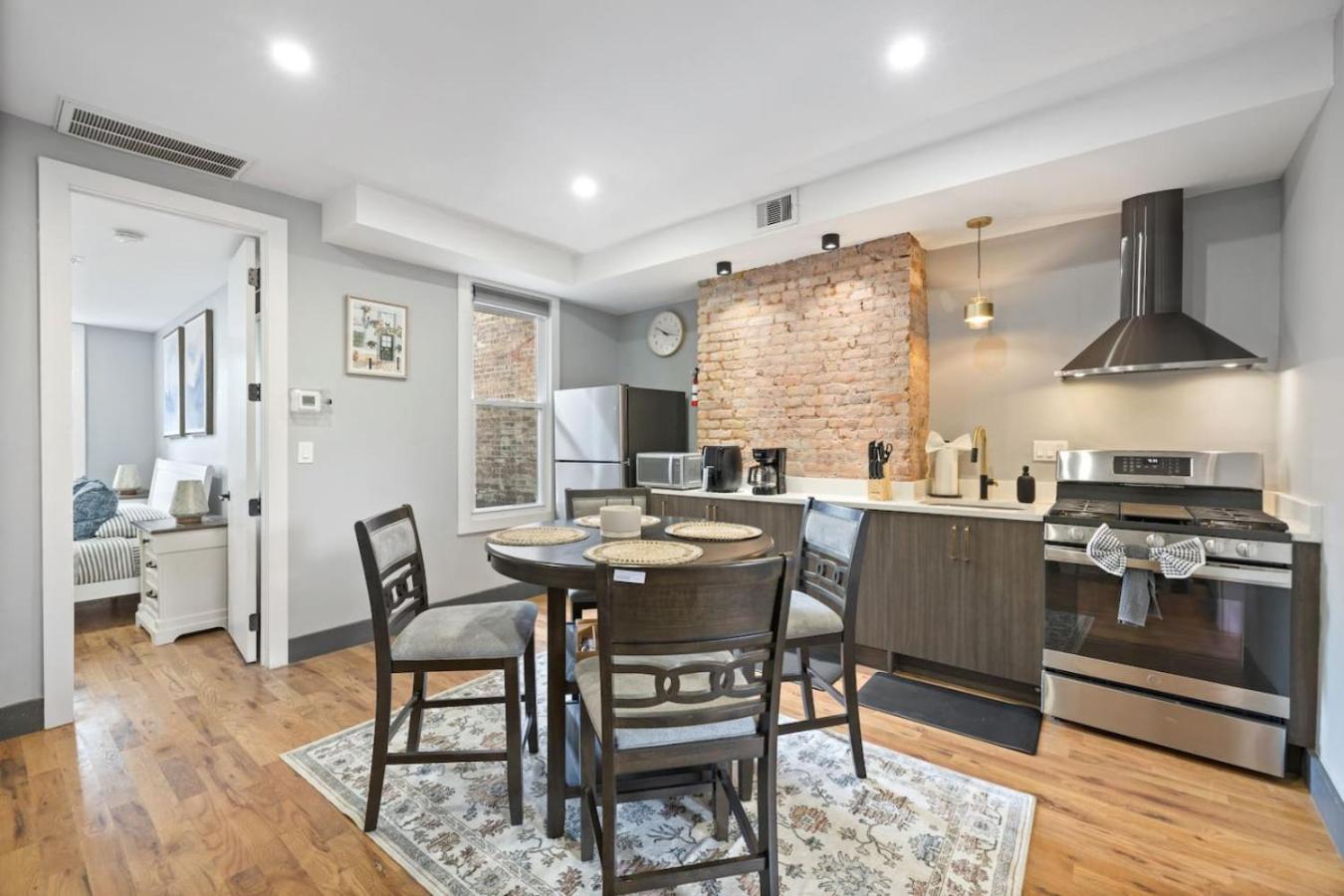 Luxury And Chic 2Br 2Ba Apt Mins To Nyc And Hoboken