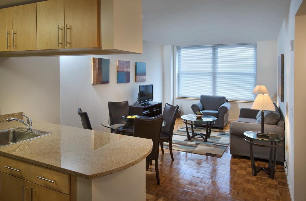 Grove Pointe - A Premier Furnished Apartment *