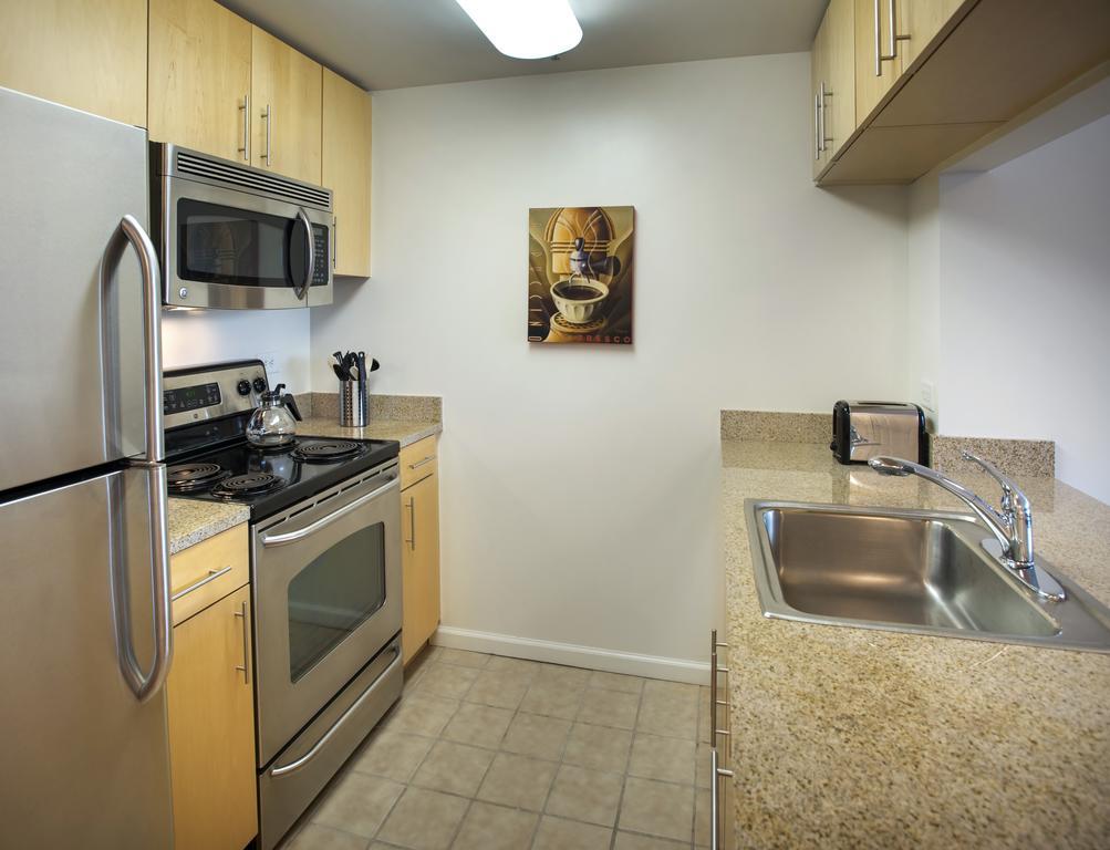 Apartment Grove Pointe - A Premier Furnished Apartment