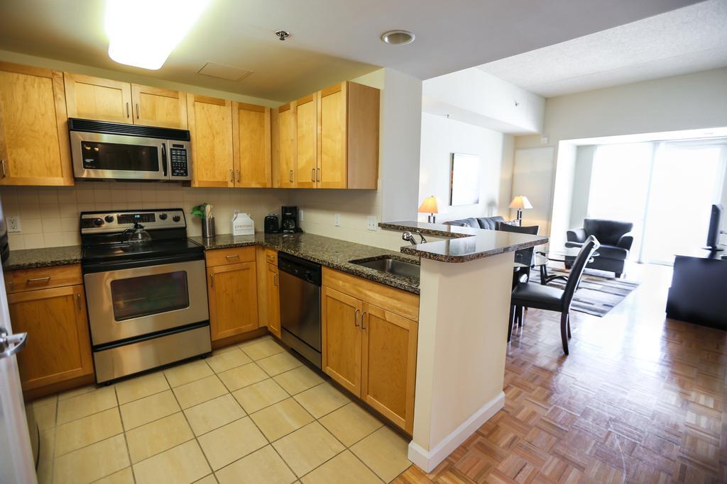 Apartment Jersey Waterfront At The Pier - A Premier Furnished Jersey City