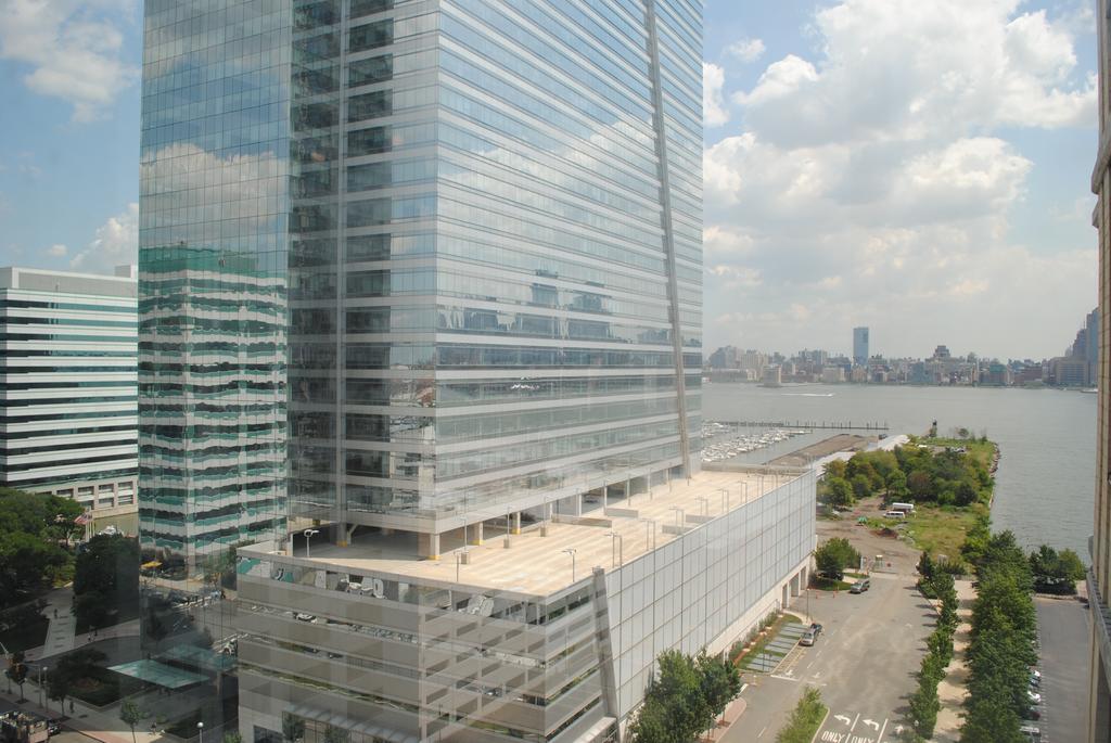 Apartment M At Newport *
