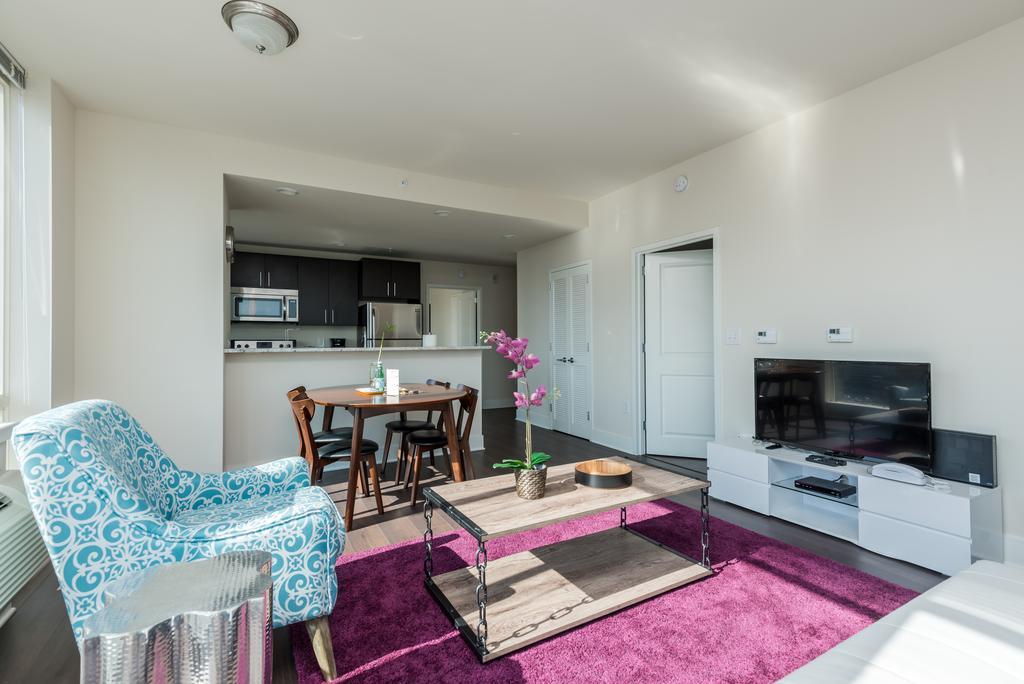 Dharma Home Suites Jc At Grove Station II *