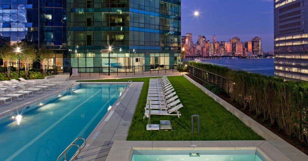 Dharma Suites Jc At Paulus Hook Apartment *