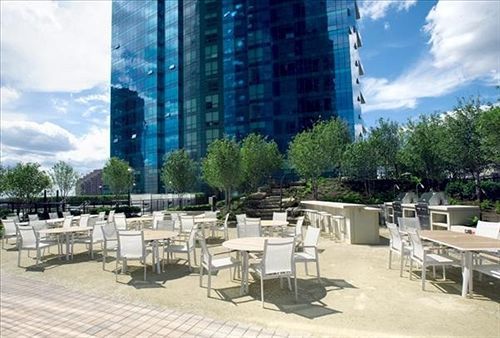Luxy On The Hudson *