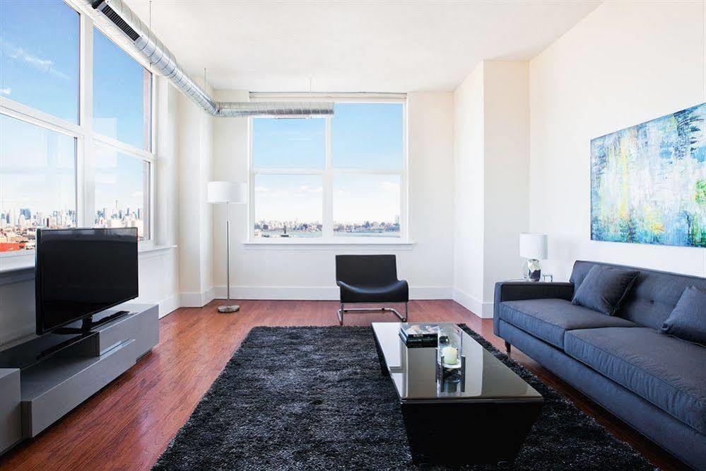 Apartment Sky At Soho West