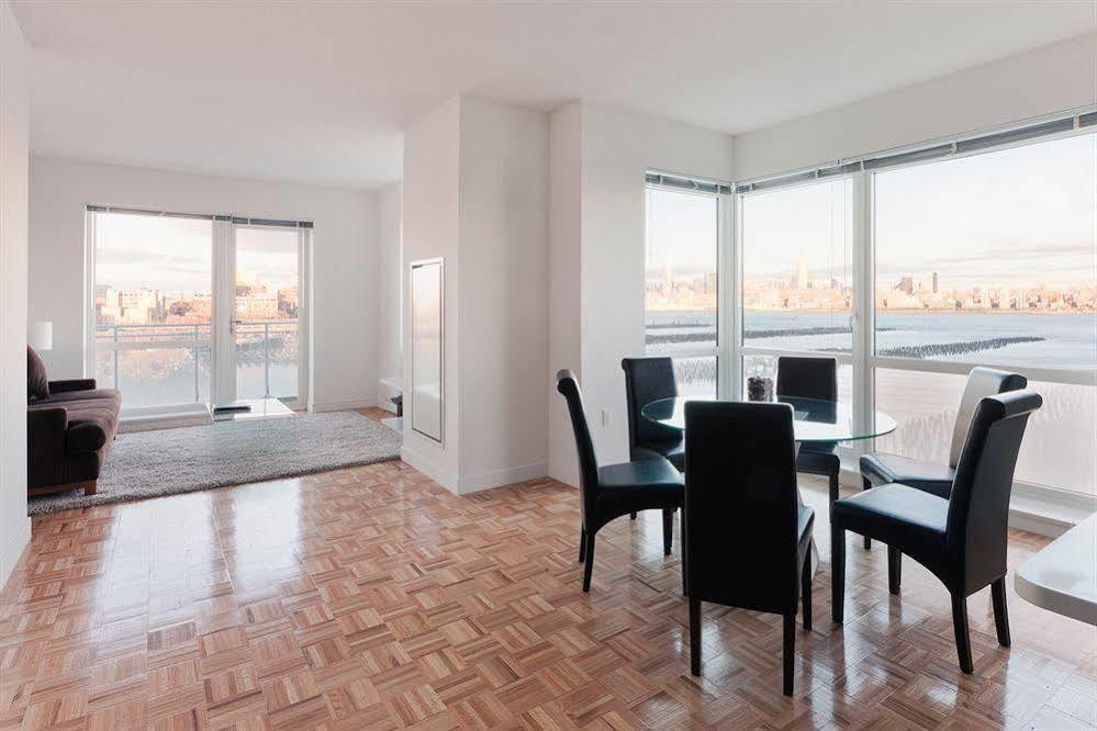 Sky City At Riverfront North Apartment