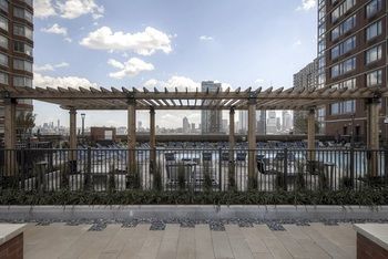 Global Luxury At Newport Apartment Jersey City