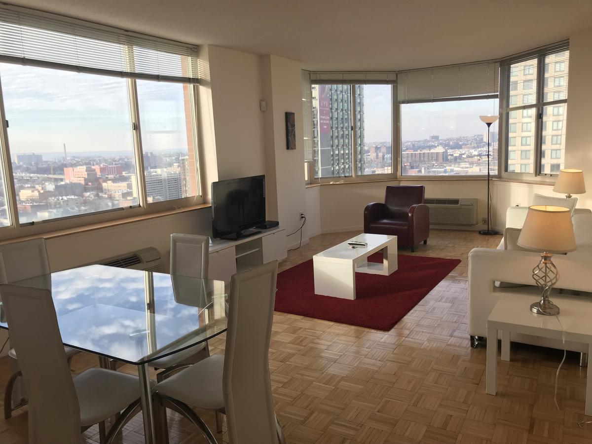 Apartment Marbella Suites At Newport Jersey City