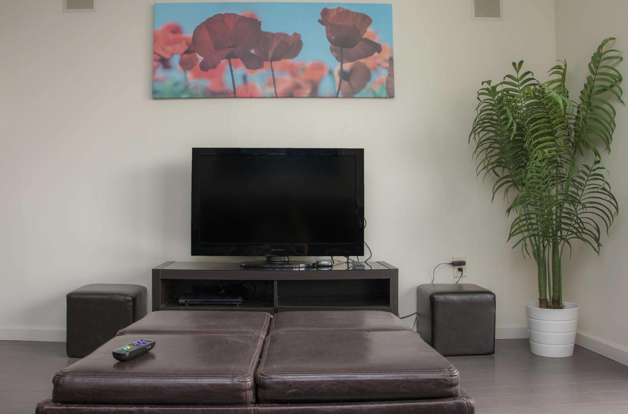 New York Area Modern
