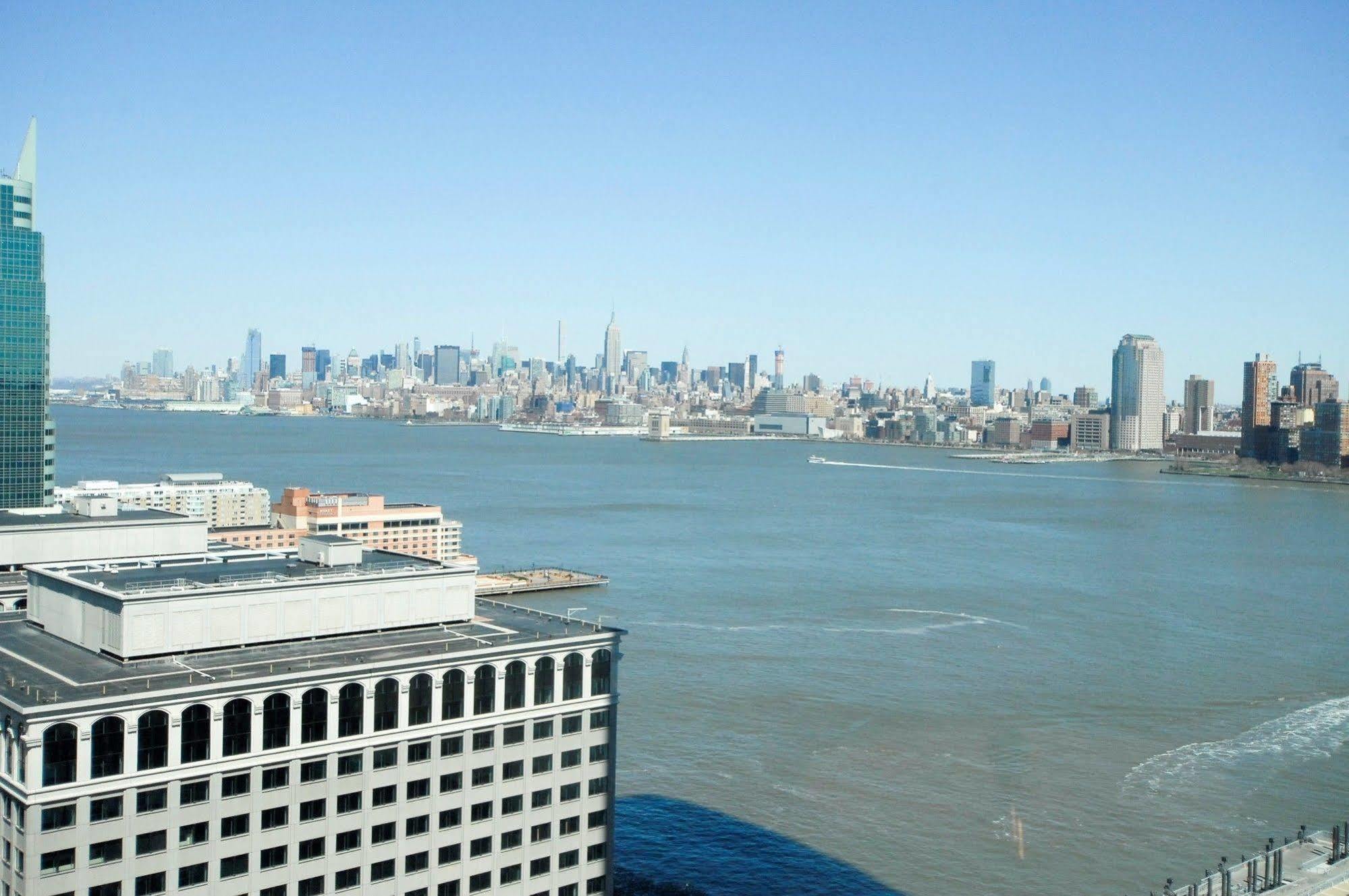 Global Luxury At Exchange 3* Jersey City
