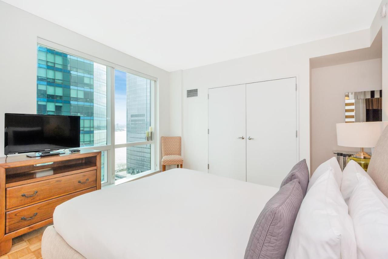 Dharma Suites Jc At Paulus Hook Apartment
