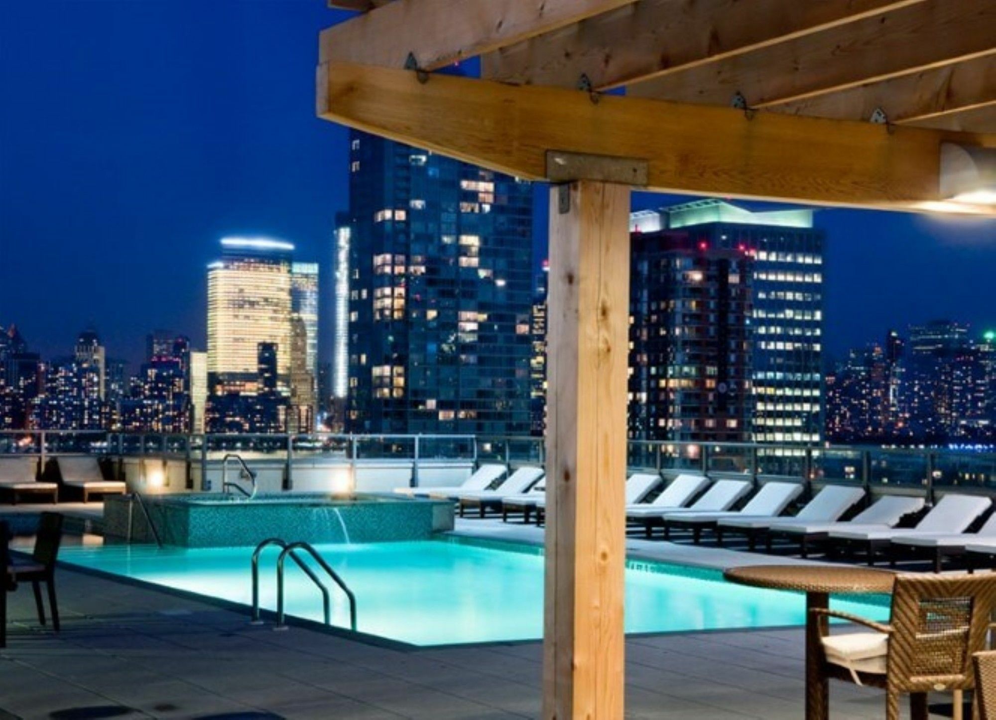 Global Luxury Suites Downtown Jersey City *