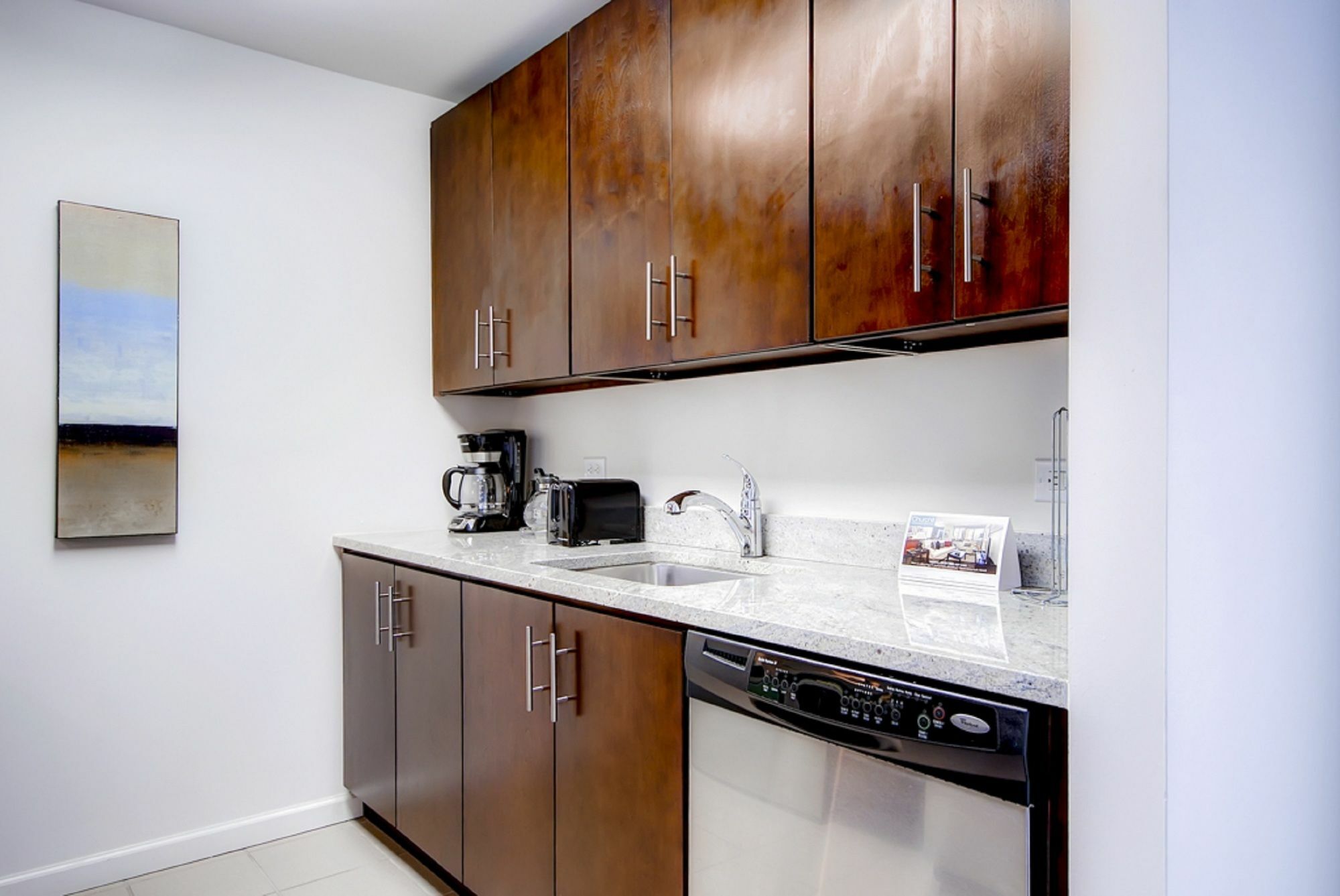 Global Luxury Suites Downtown Jersey City Apartment *