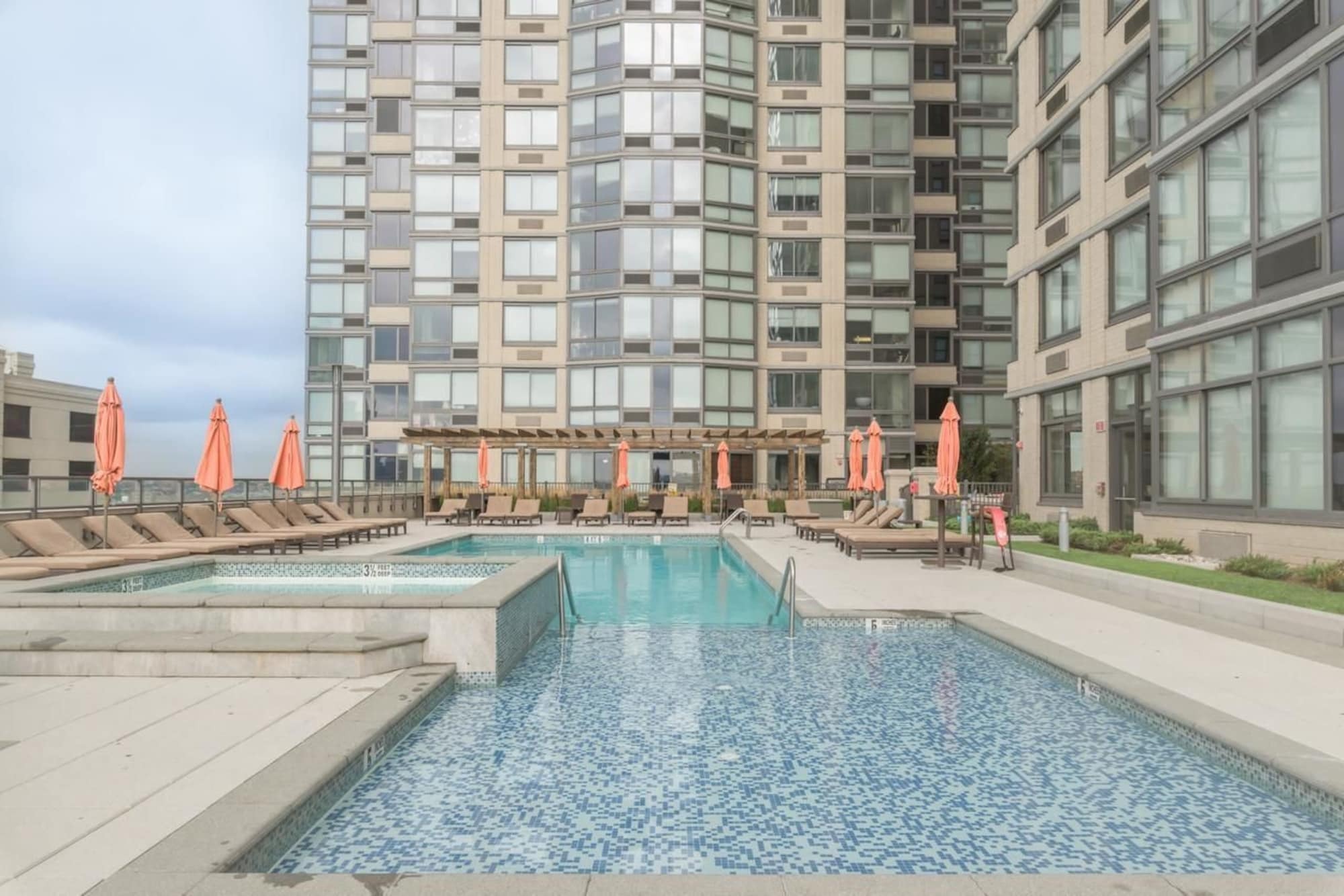 Apartment M At Newport *
