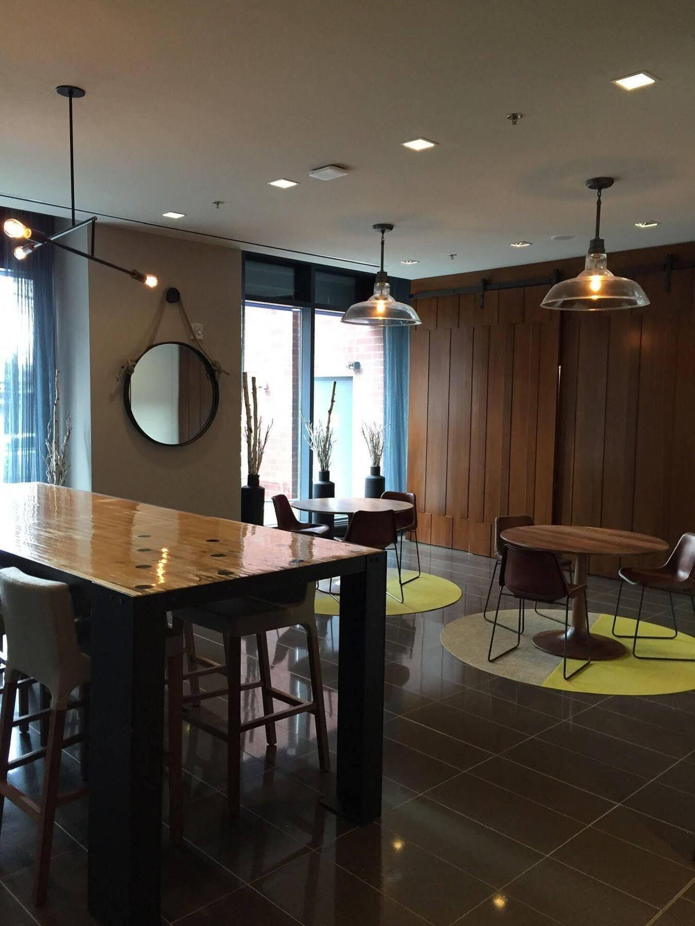Dharma Home Suites Jc At Grove Station II *