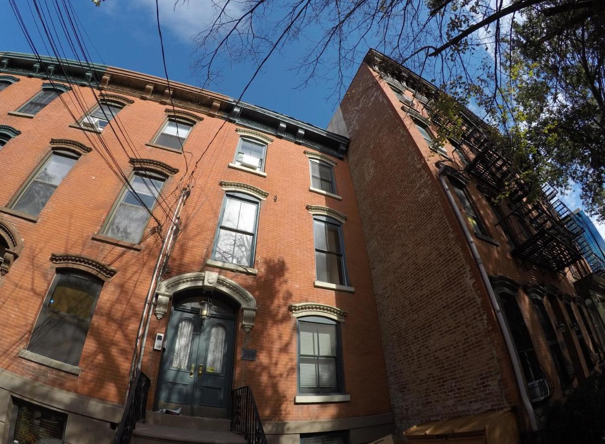 Historic 1869 Brownstone 15 Min To Nyc Downtown *