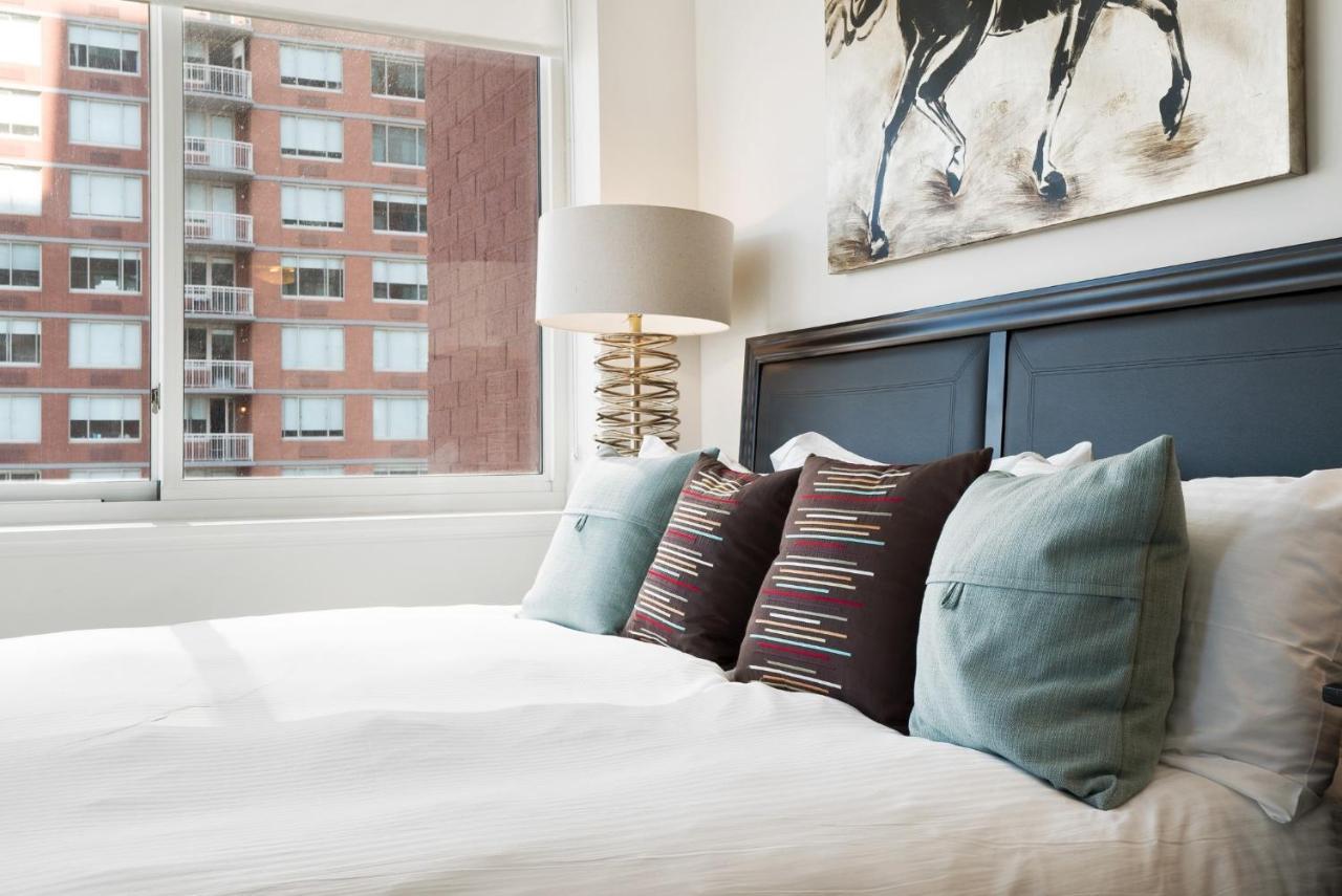 Bluebird In Apartment Jersey City