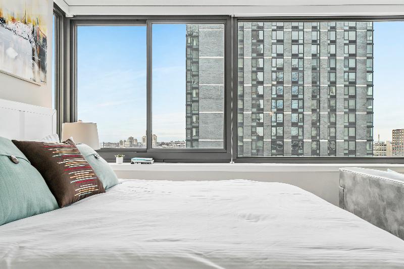 Global Luxury Suites Downtown Jersey City Apartment *